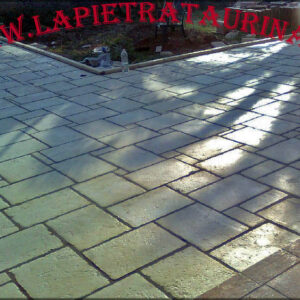 floors in aged and tumbled chianca
