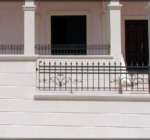 Cladding in beveled stone